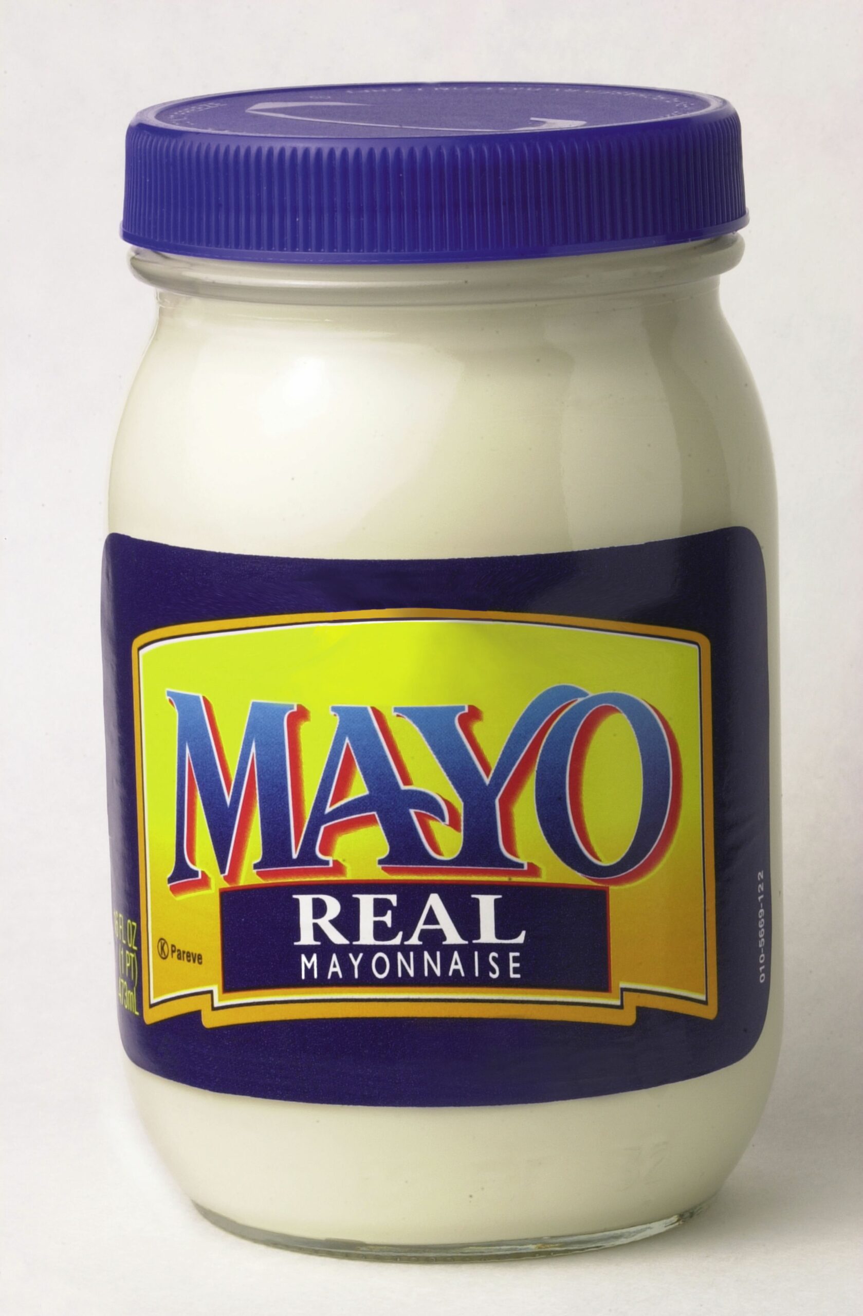 1431639912-delish-mayo-jar