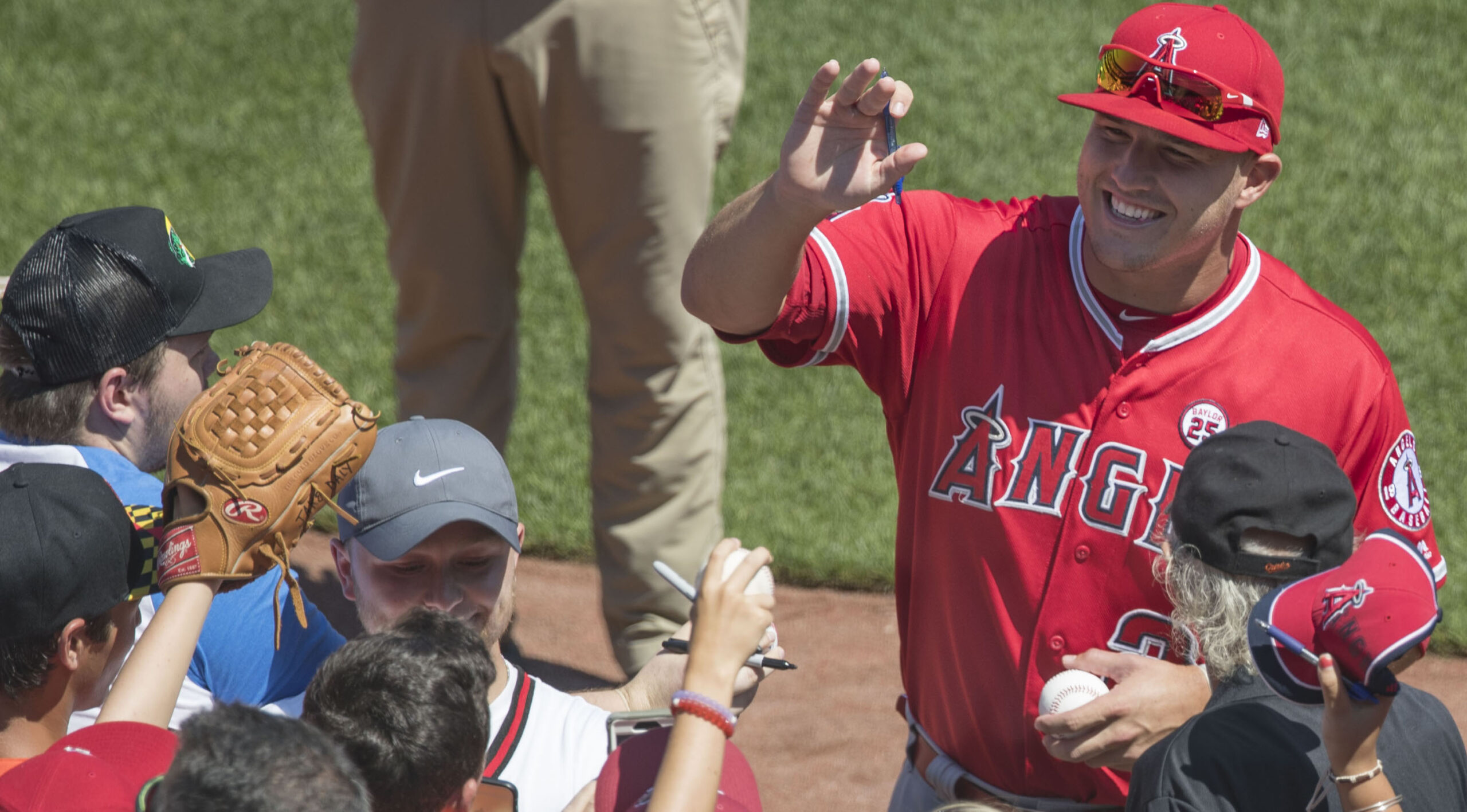 The best package for Mike Trout from every team - MLB Daily Dish