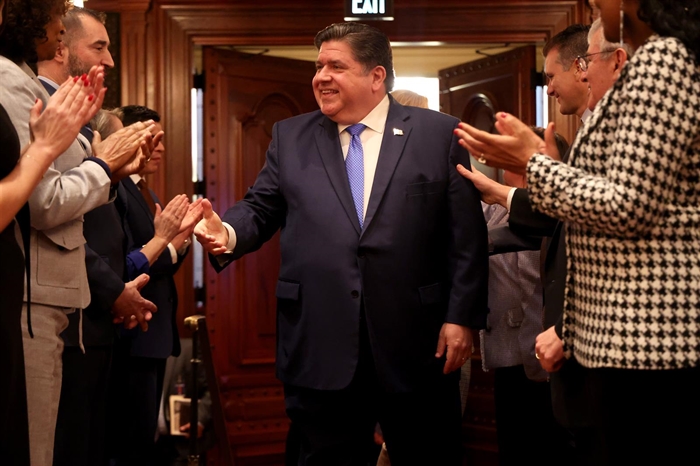 CT-CTC-L-Pritzker-State-of-the-State-002-700-700-p-C-100