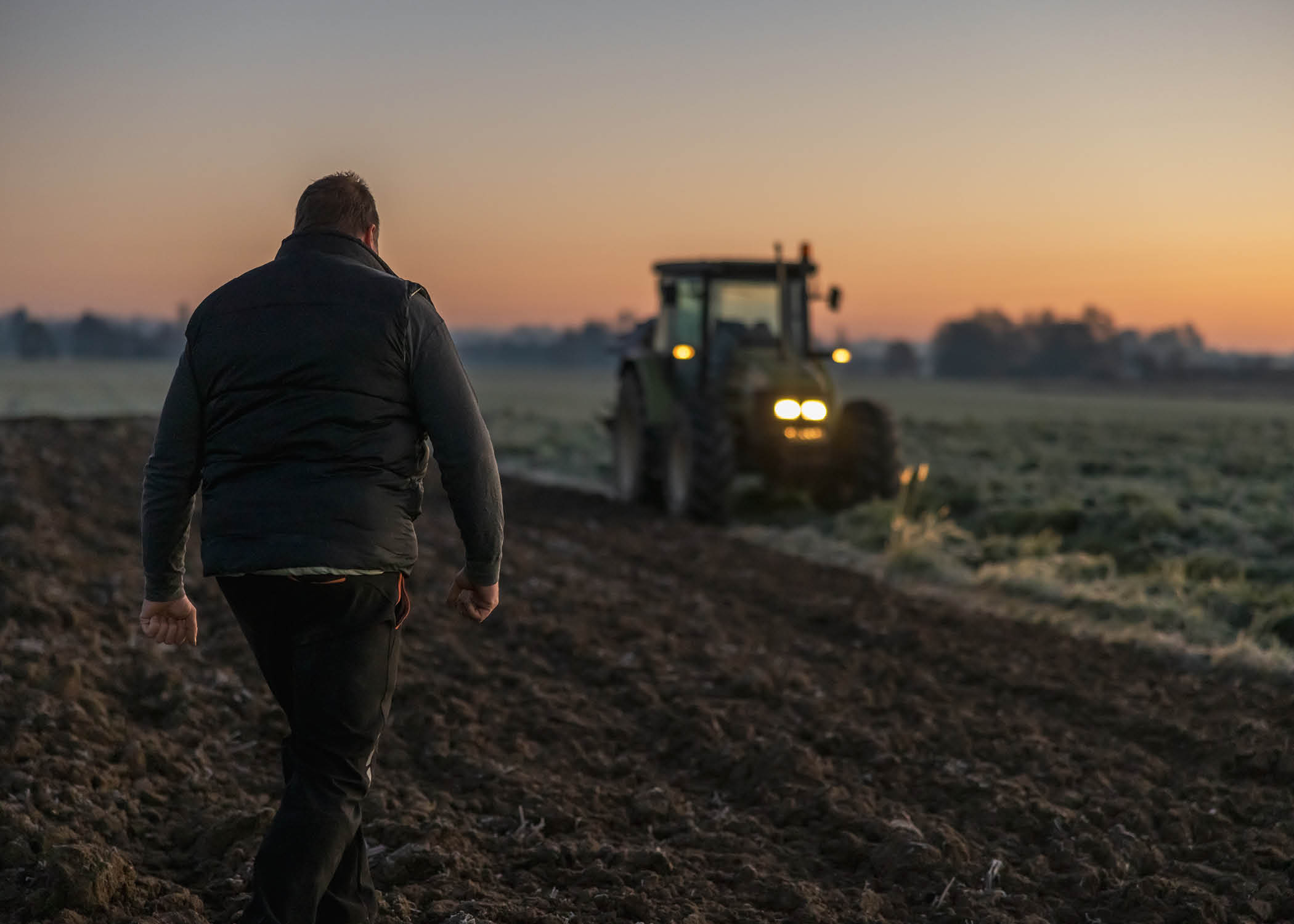 20240918-farmer-walking