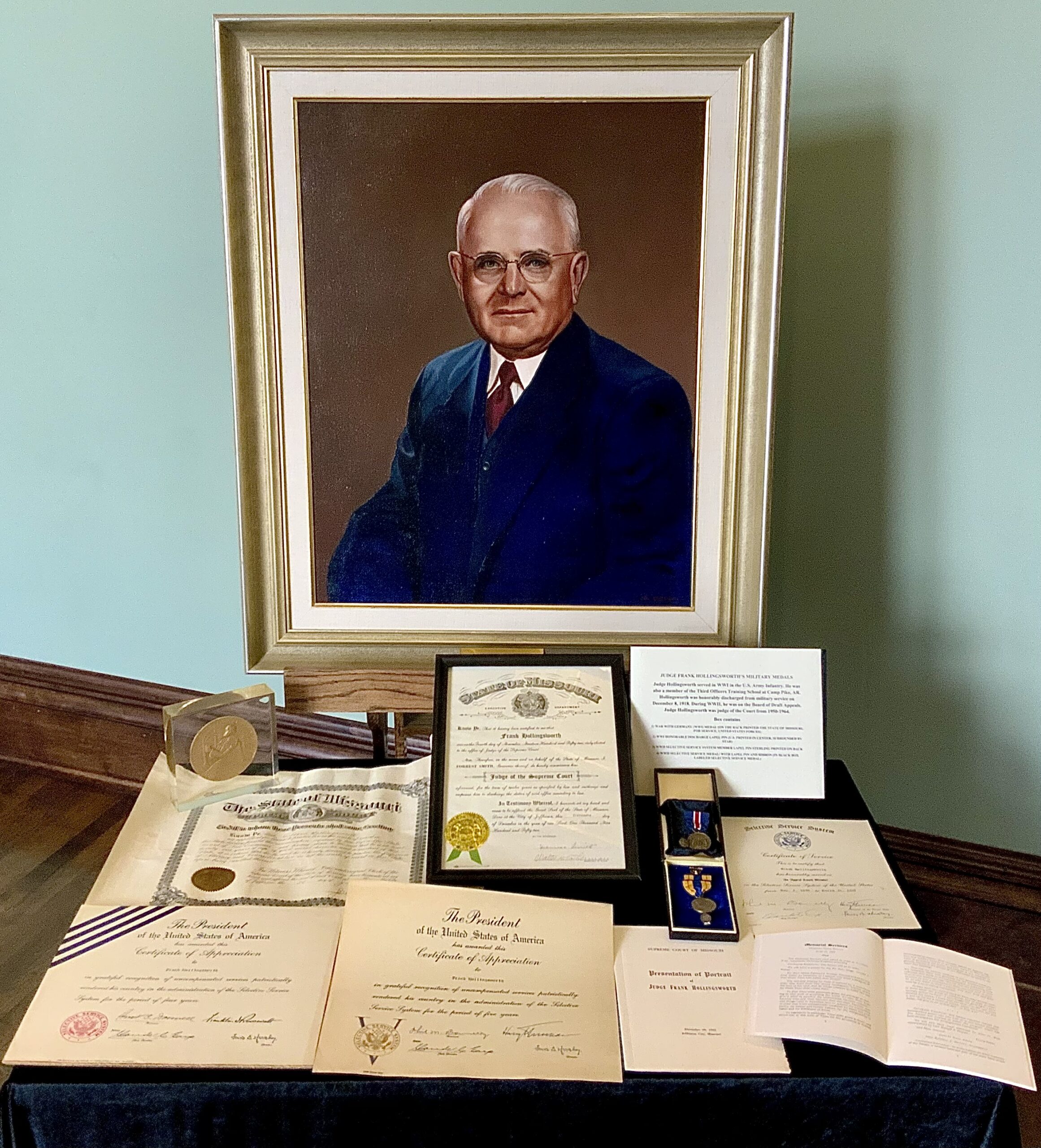 Judge Frank Hollingsworth military mementos