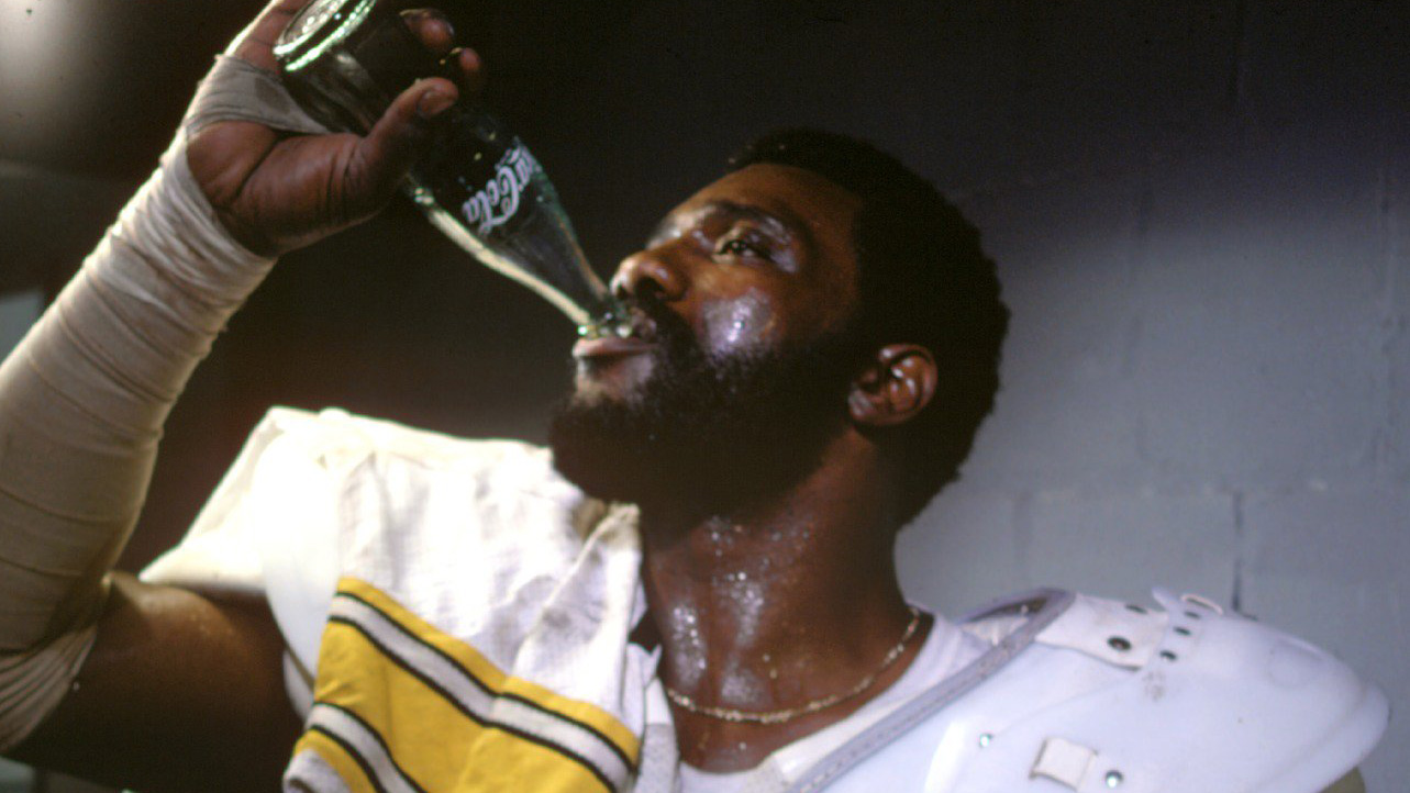 coca-cola-mean-joe-greene-hed-2022