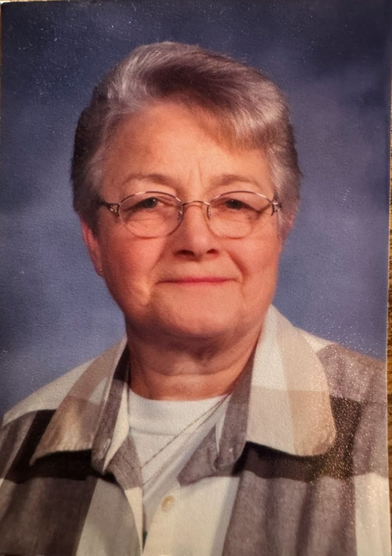 Mary Louise Brown - Davis Funeral Home – Muddy River News